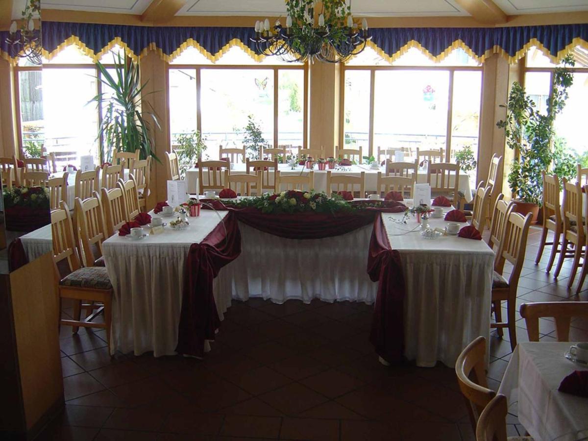 Gasthof-Metzgerei-Pension Schierlitz ริมบาค ภายนอก รูปภาพ